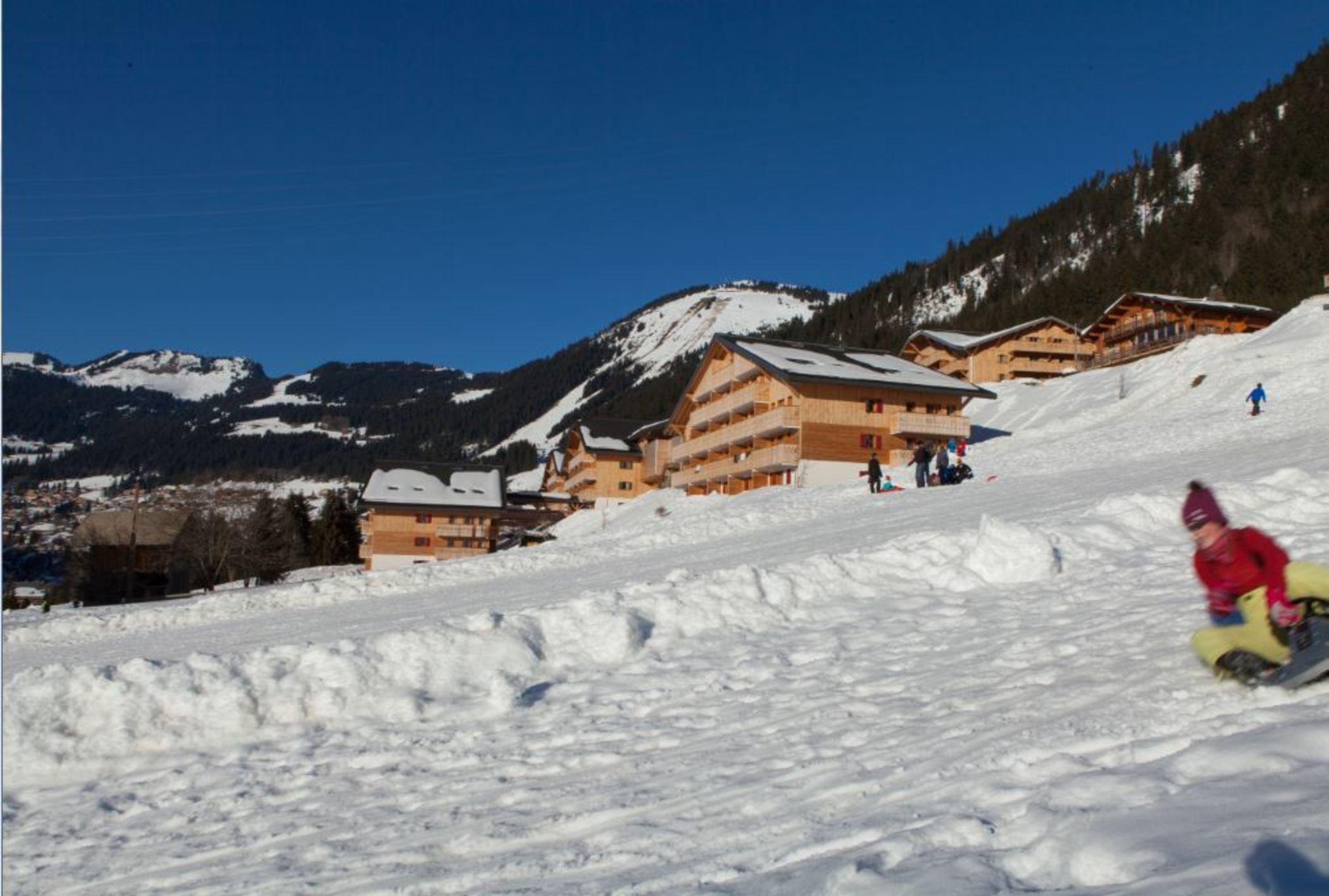 Residence Nemea Le Grand Lodge Chatel Bagian luar foto