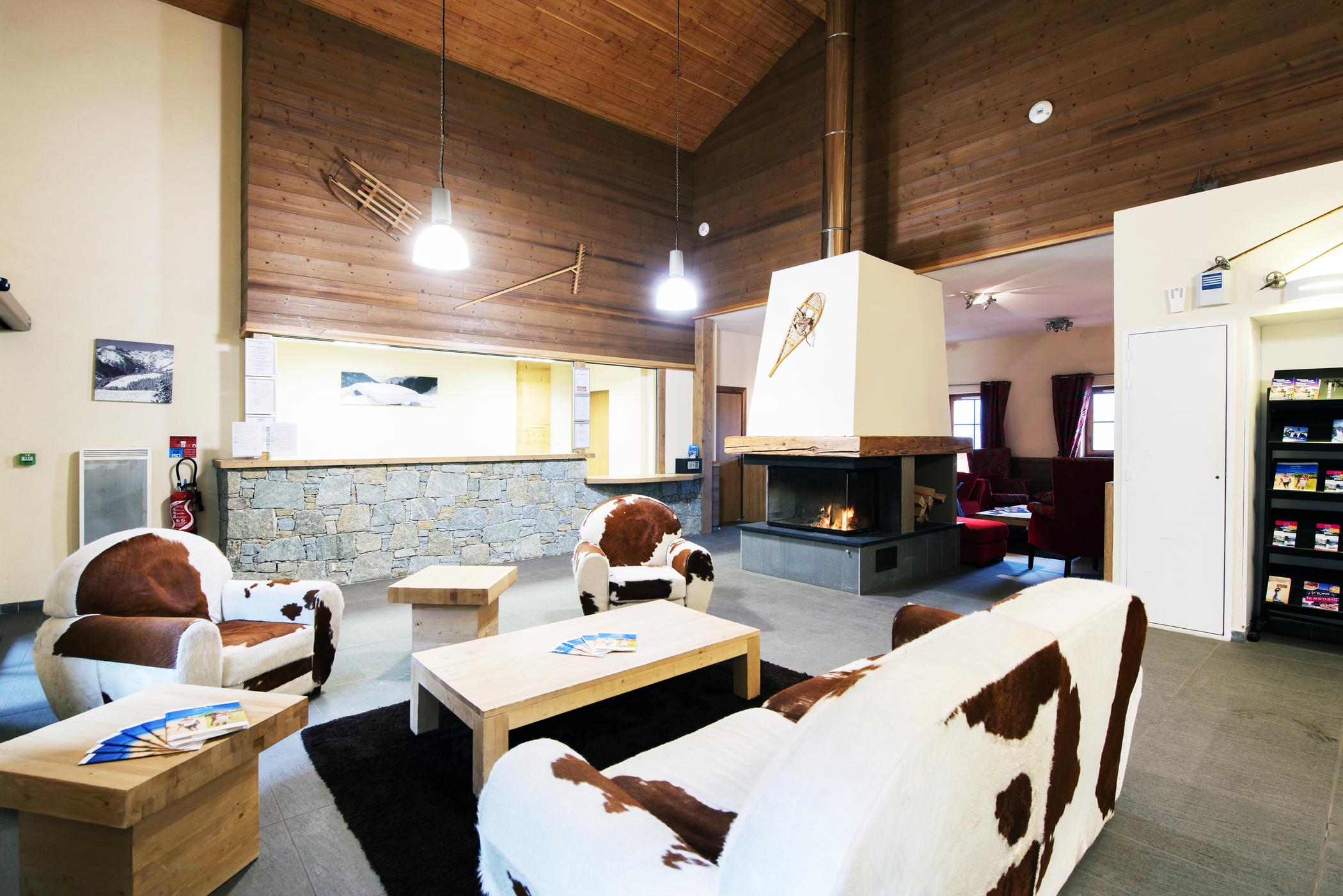 Residence Nemea Le Grand Lodge Chatel Bagian luar foto
