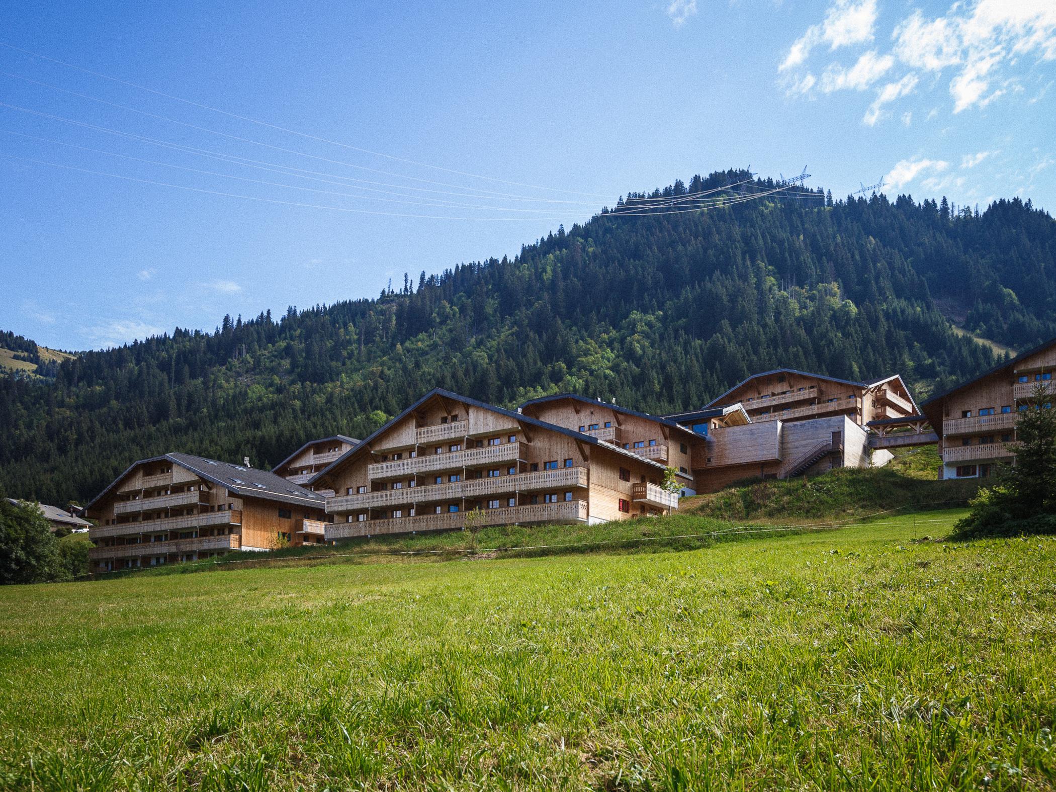 Residence Nemea Le Grand Lodge Chatel Bagian luar foto