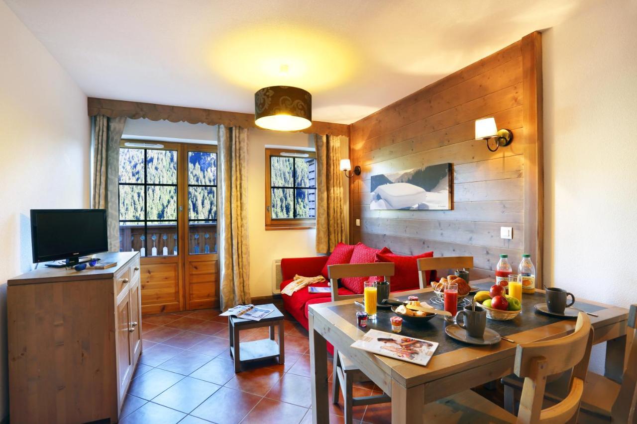 Residence Nemea Le Grand Lodge Chatel Bagian luar foto