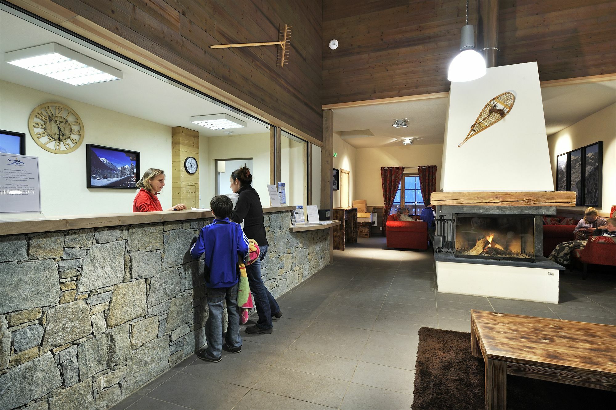 Residence Nemea Le Grand Lodge Chatel Bagian luar foto