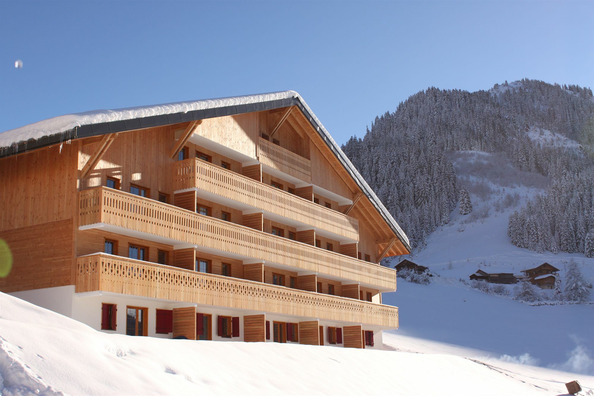 Residence Nemea Le Grand Lodge Chatel Bagian luar foto