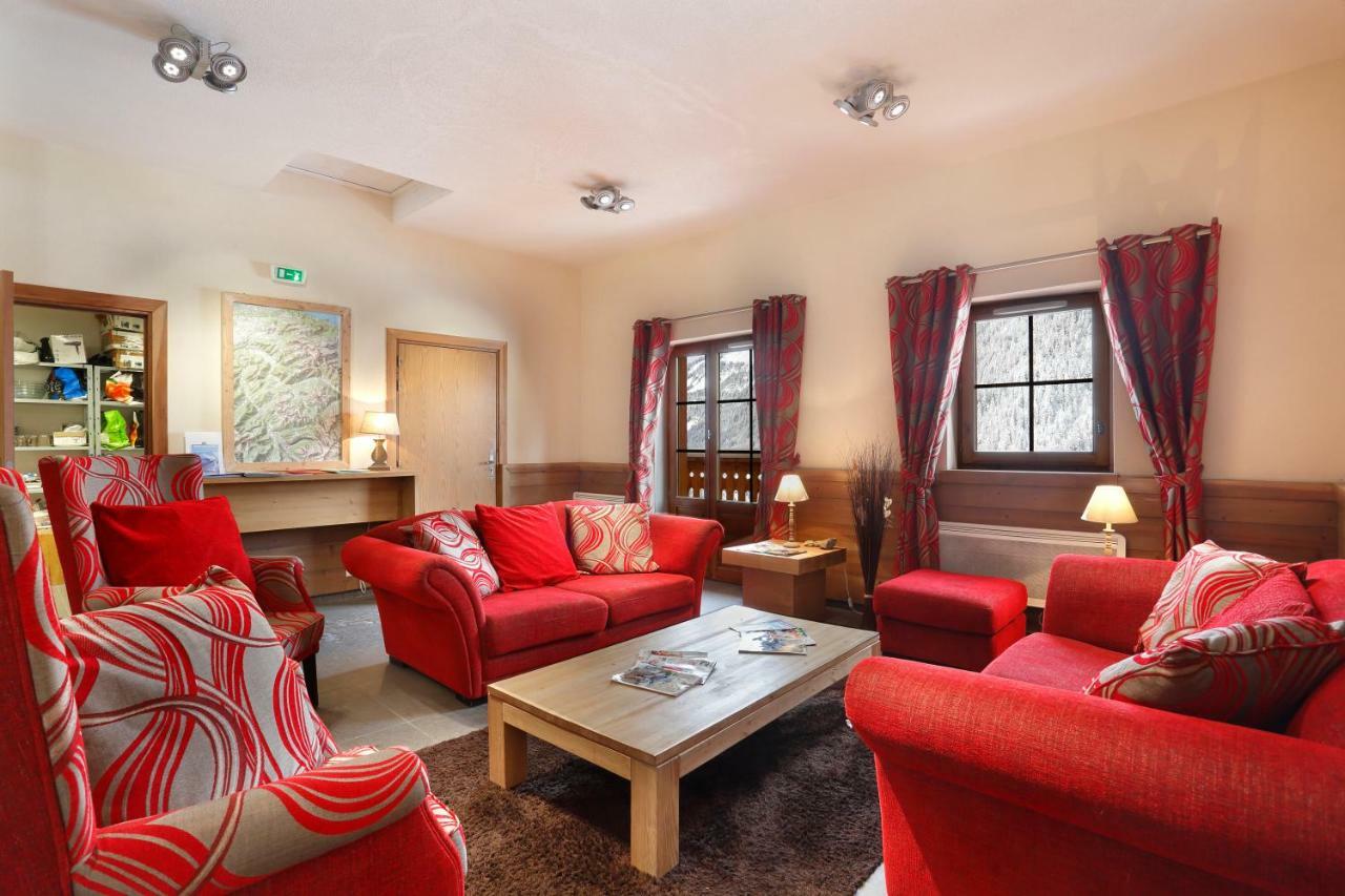 Residence Nemea Le Grand Lodge Chatel Bagian luar foto