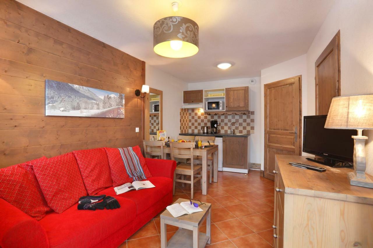Residence Nemea Le Grand Lodge Chatel Bagian luar foto