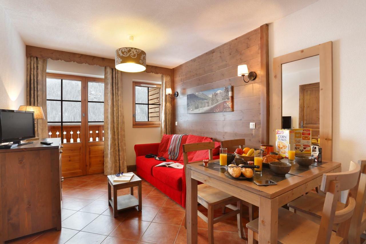 Residence Nemea Le Grand Lodge Chatel Bagian luar foto